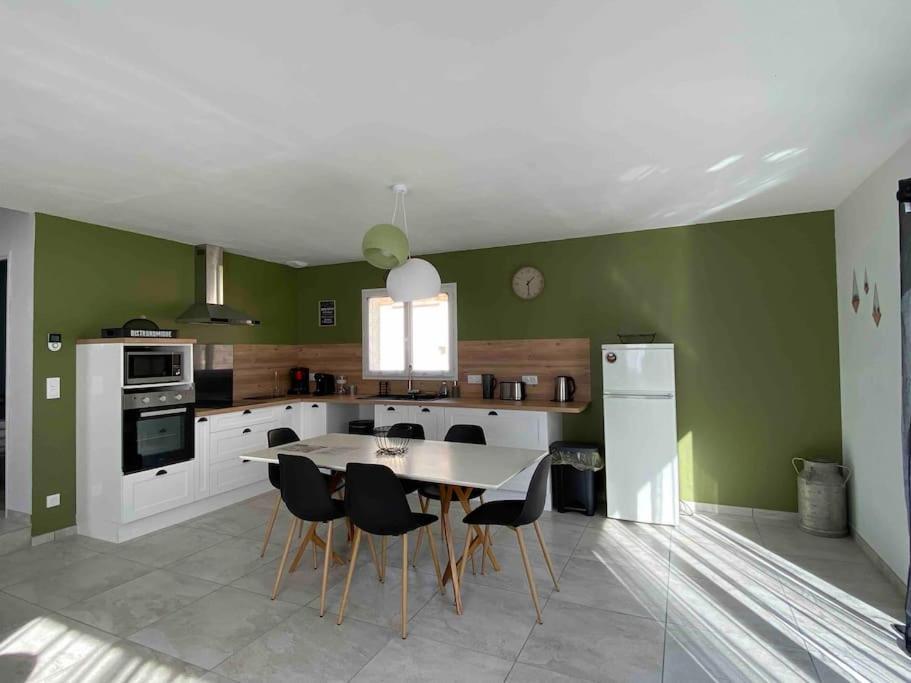 Au Moryllon Villa Lompnas ภายนอก รูปภาพ